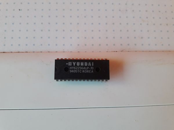 MEMÓRIA SRAM HY62256ALP